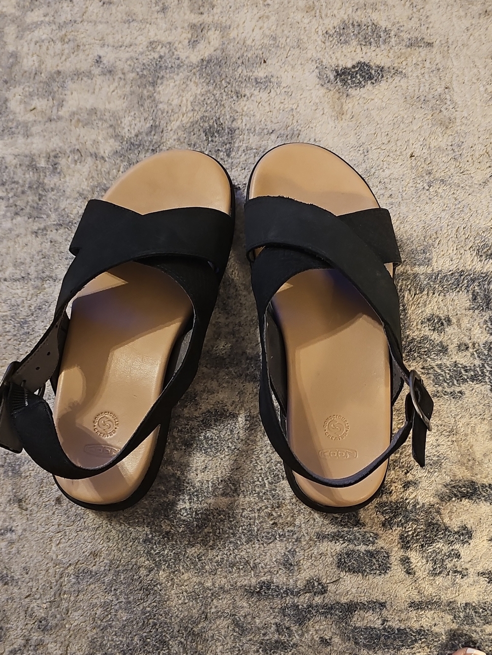 KEEN Elle Luxe Cross Strap Sandals- Neutral Footbed